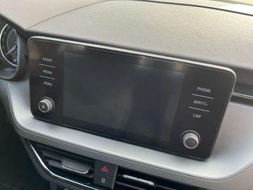 Car image 28