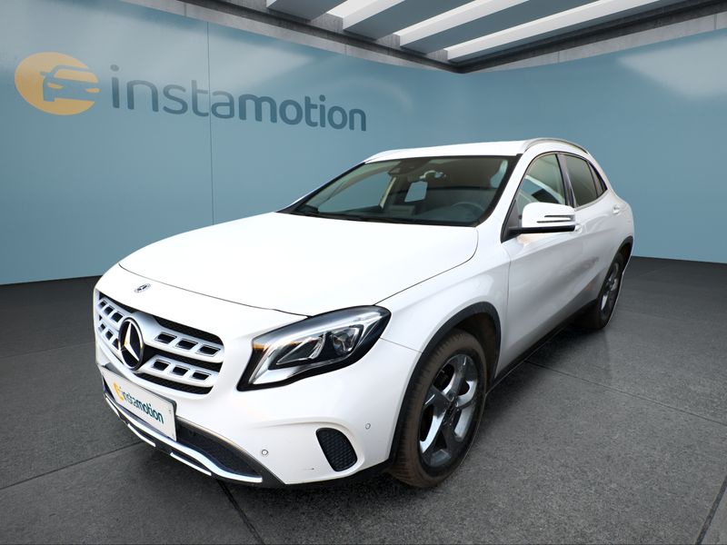 Mercedes-Benz GLA 200