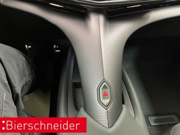 Car image 32
