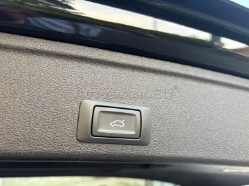 Car image 51