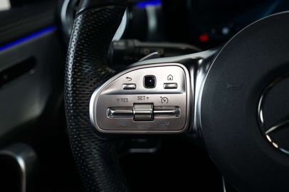 Car image 38