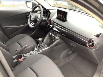 Car image 11