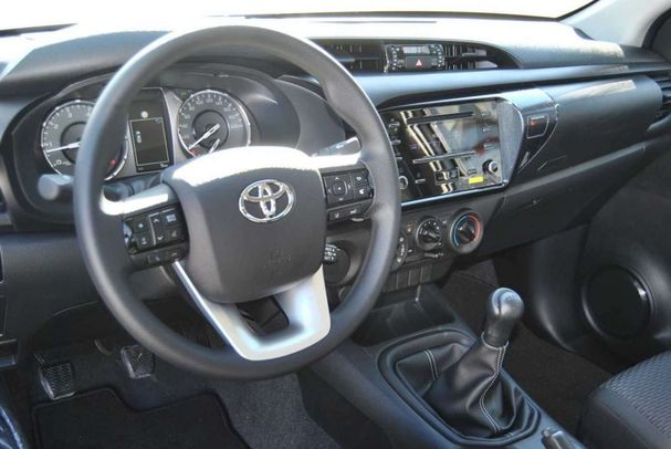 Toyota Hilux Single Cab 110 kW image number 2