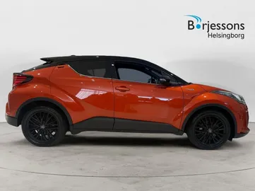 Car image 5