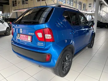Car image 5