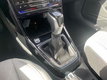 Car image 30