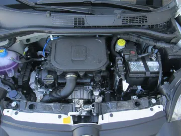 Car image 24