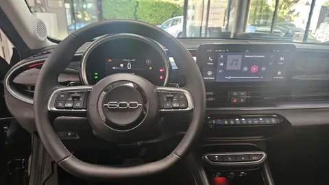Car image 26