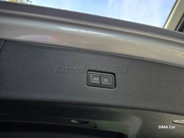 Car image 36