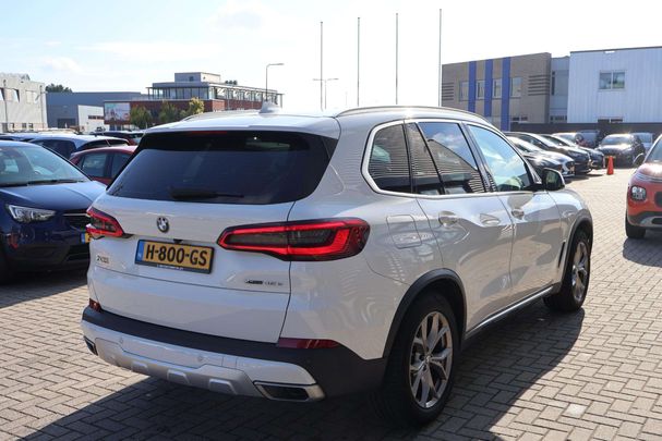 BMW X5 45e xDrive 290 kW image number 3