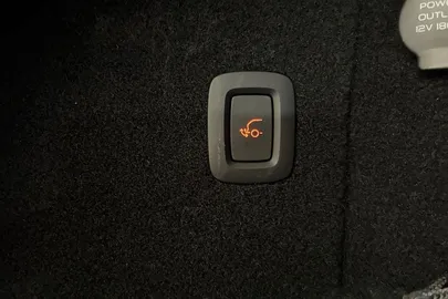Car image 38