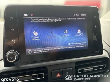 Car image 28
