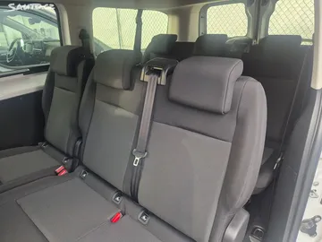 Car image 39