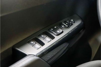 Car image 35