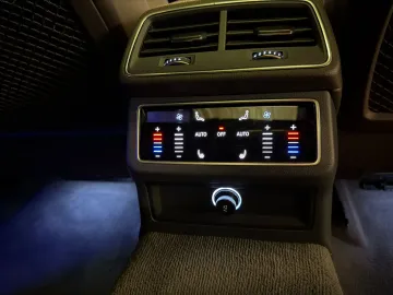 Car image 41