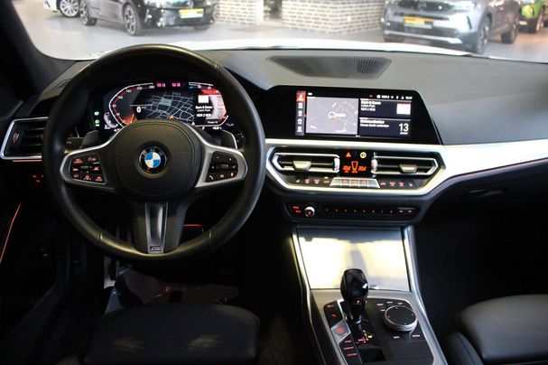 BMW 320d Touring xDrive M Sport 140 kW image number 15