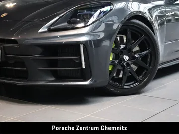 Car image 38