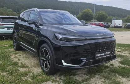 Car image 2