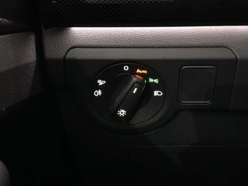 Car image 31