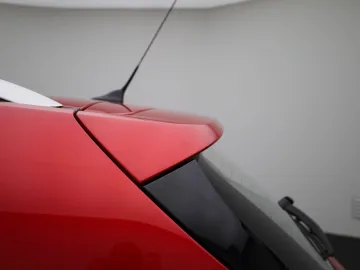 Car image 43