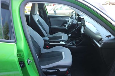 Car image 29