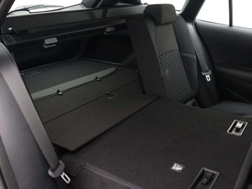 Car image 47