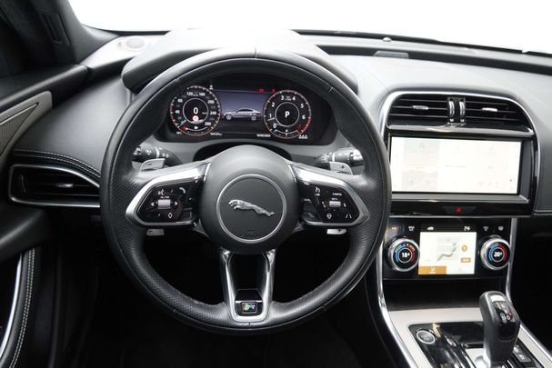 Jaguar XE P300 R-Dynamic HSE 221 kW image number 21