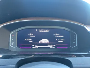 Car image 37