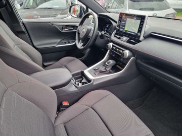 Car image 10