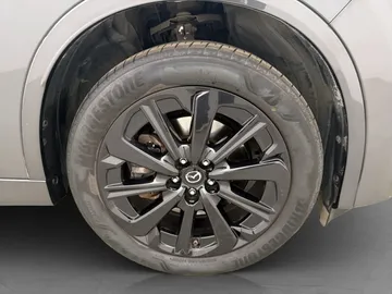 Car image 34