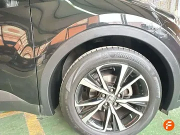 Car image 28