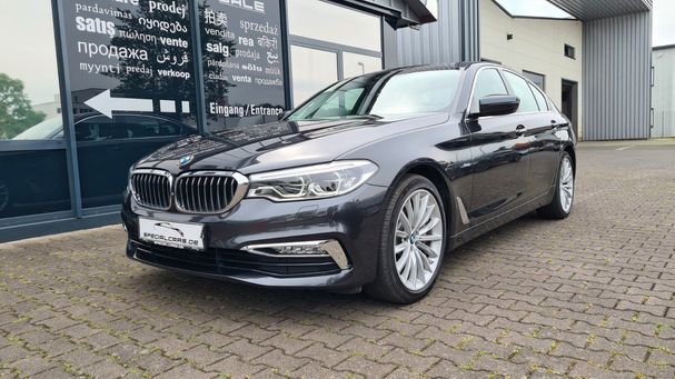 BMW 530d Luxury 195 kW image number 1