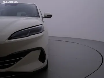 Car image 36