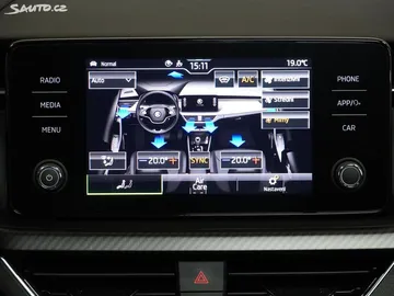 Car image 32