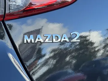 Car image 32