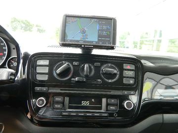 Car image 31