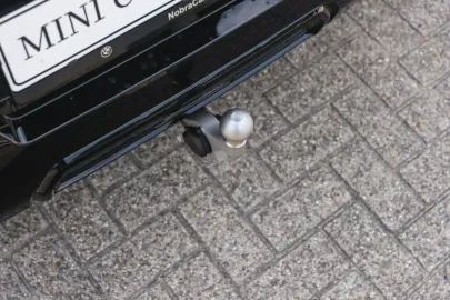 Car image 32
