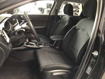 Car image 11