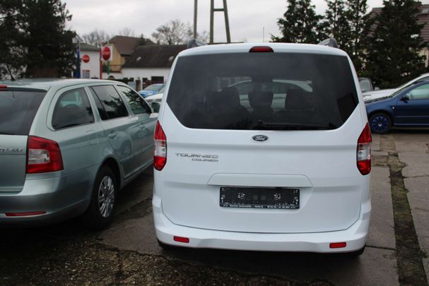 Ford Tourneo Courier 74 kW image number 8