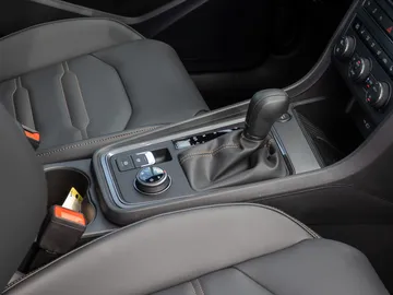 Car image 27