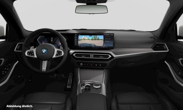 BMW 330 e Touring 215 kW image number 3