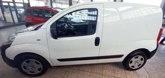Car image 4