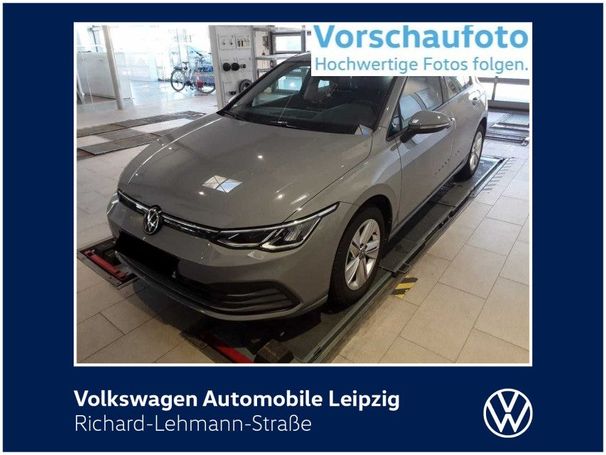 Volkswagen Golf 1.0 eTSI Life DSG 81 kW image number 2