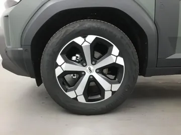 Car image 23