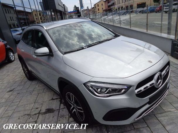 Mercedes-Benz GLA 200 120 kW image number 2