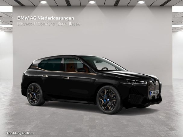 BMW iX xDrive40 240 kW image number 17