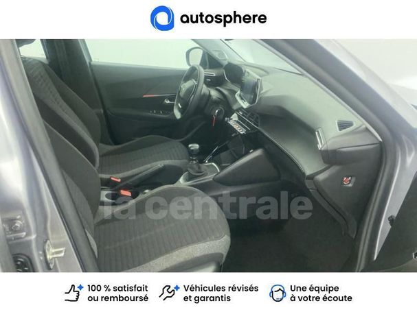 Peugeot 2008 1.2 PureTech 74 kW image number 18