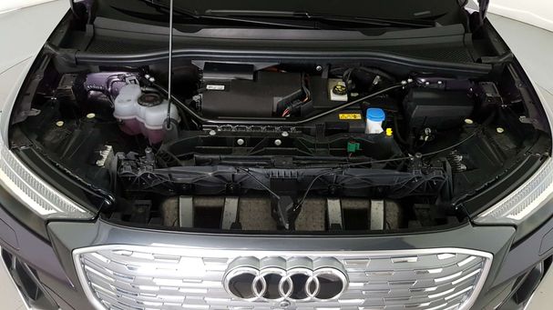 Audi Q4 50 quattro e-tron Advanced Business 220 kW image number 18