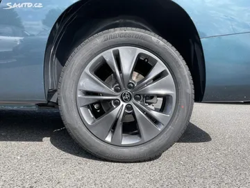 Car image 33