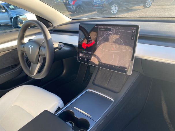 Tesla Model 3 Long Range 211 kW image number 9